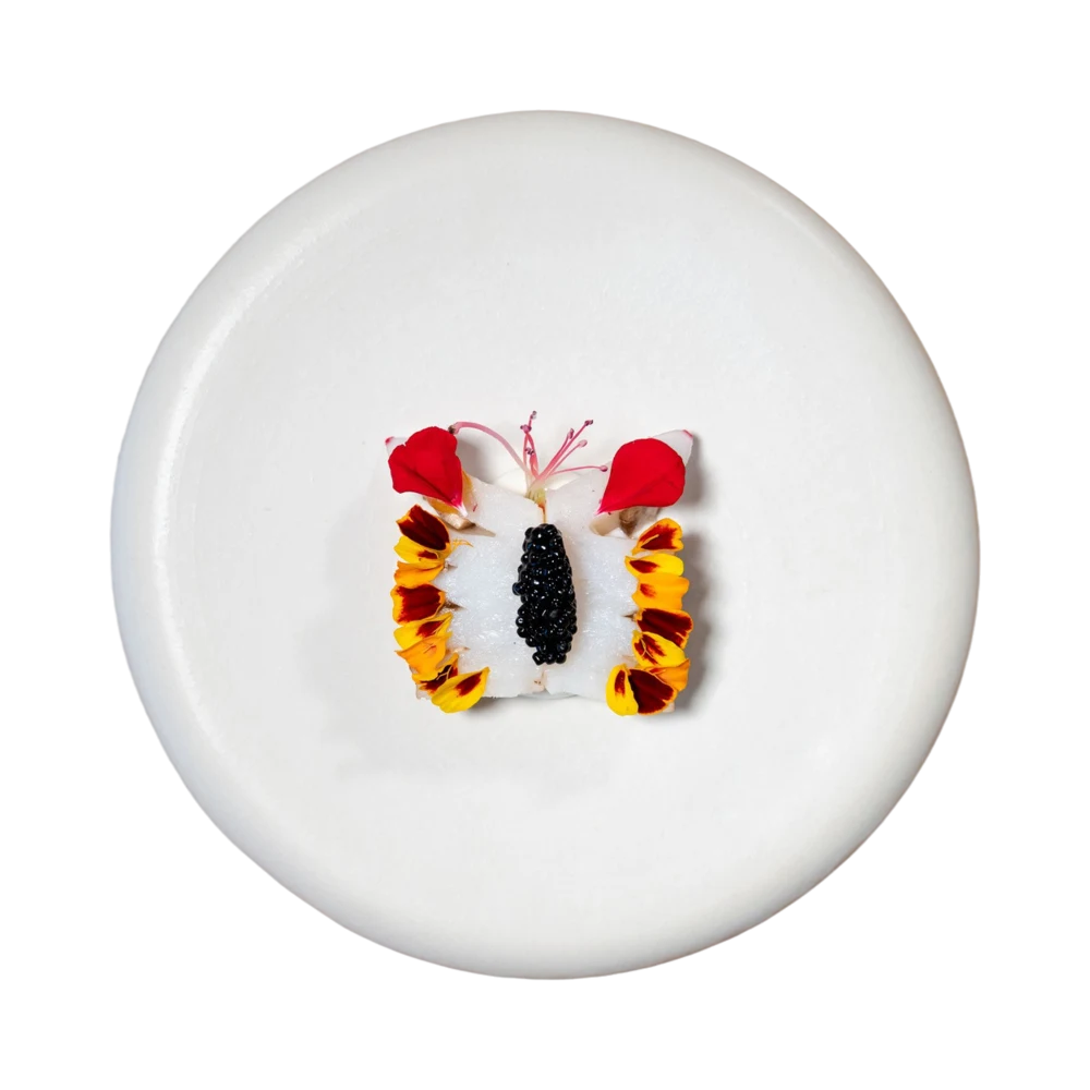 Caviale con decorazione a farfalla